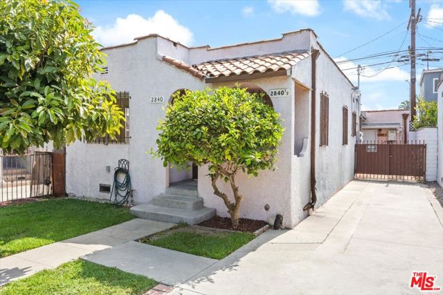 2840 S Mansfield Avenue, Los Angeles CA: https://media.crmls.org/mediaz/1494a930-72c0-4672-857e-b43257e17985.jpg