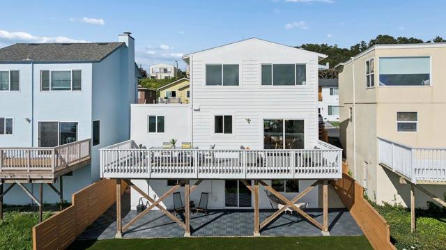 170 Beachview Avenue, Pacifica CA: https://media.crmls.org/mediaz/149535c5-eed0-4958-8177-1d979dba2a0d.jpg