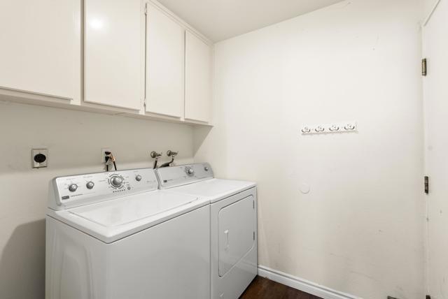 11358 Via Rancho San Diego Unit G, El Cajon CA: https://media.crmls.org/mediaz/14957334-2286-42cb-8383-37ec94a7e501.jpg