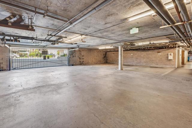 35 28th Avenue, San Mateo CA: https://media.crmls.org/mediaz/1495cf07-562c-4d71-ac1e-869fbcdd8273.jpg