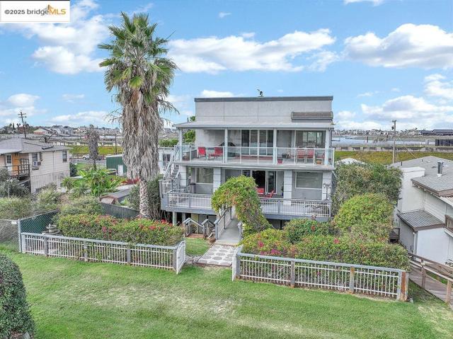 3824 Stone Rd, Bethel Island CA: https://media.crmls.org/mediaz/14970228-8682-4977-a7b4-5a59b9ec45f5.jpg