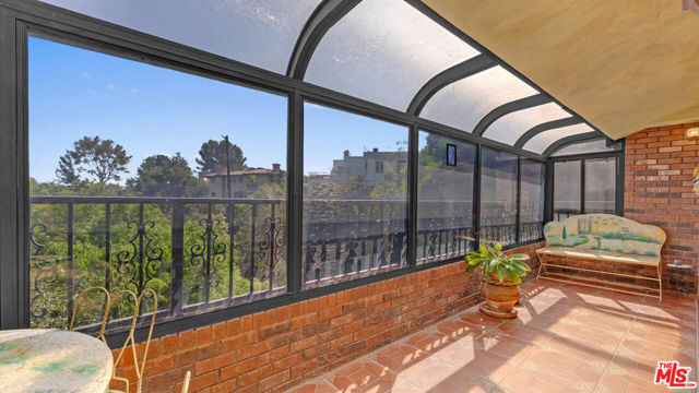 1242 Angelo Drive photo 11