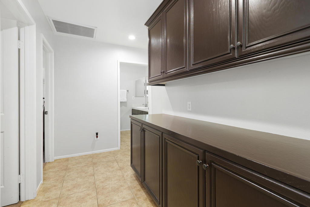 MLS #219139609DA image #17