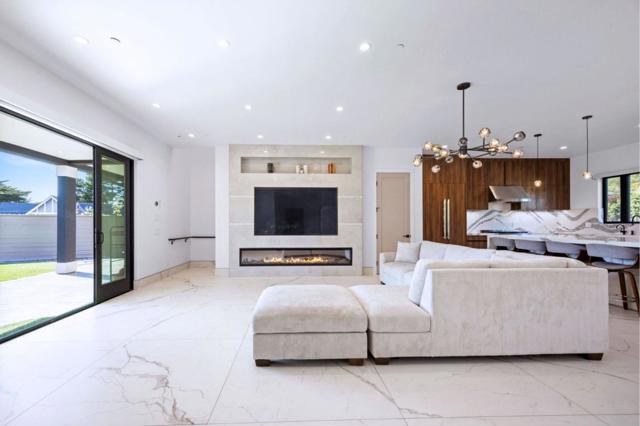 1016 Escalero Avenue, Pacifica CA: https://media.crmls.org/mediaz/14972ead-e07f-433e-9a75-f43a3ab7db58.jpg