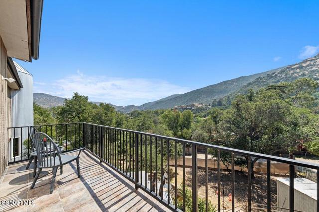 1203 Casa Grande Drive, Simi Valley CA: https://media.crmls.org/mediaz/14973c42-b654-4767-9e30-10d295efb38f.jpg