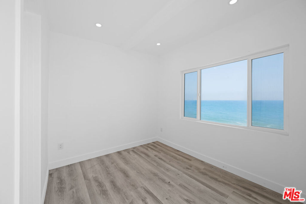 MLS #26875773 image #30