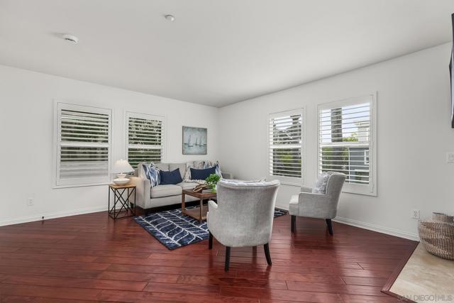 3528 Shoreline Bluff Ln, San Diego CA: https://media.crmls.org/mediaz/14983023-0280-4f34-991b-09694597d459.jpg