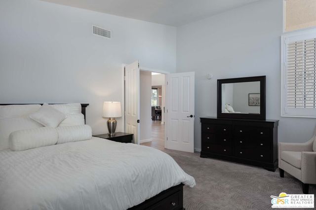 1595 E Canyon Estates Drive, Palm Springs CA: https://media.crmls.org/mediaz/14988777-df6f-4082-a2e7-73a9eac829f0.jpg