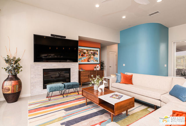 669 Wilson Lane, Palm Springs CA: https://media.crmls.org/mediaz/14988c19-fa80-4b46-811c-e4ec8750c4ce.jpg