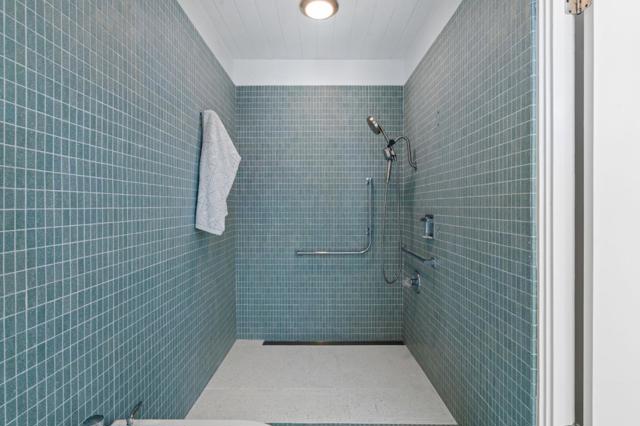 969 Eichler Drive, Mountain View CA: https://media.crmls.org/mediaz/1499298b-aac9-4de4-8e37-597b2514c85e.jpg