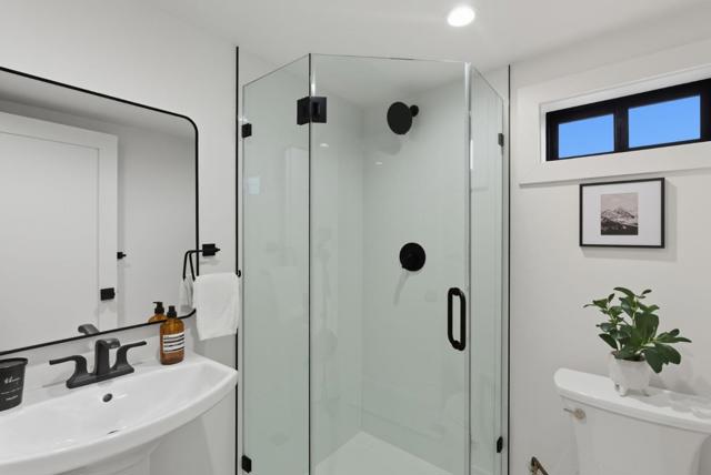 2766 Carolina Avenue, Redwood City CA: https://media.crmls.org/mediaz/1499aa8c-5482-42e2-9b4b-fb35580689a7.jpg