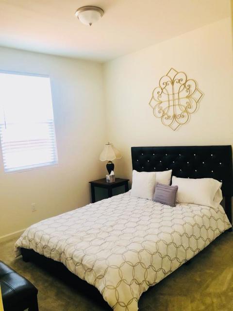 1630 Red Ribbons Lane, Manteca CA: https://media.crmls.org/mediaz/149a3712-3ba1-4c78-b950-d4a903cd4825.jpg