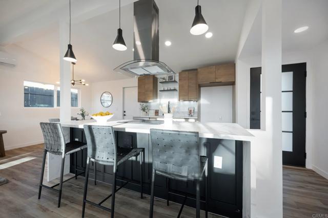 3356 Lockwood Drive, San Diego CA: https://media.crmls.org/mediaz/149a4e39-13e6-47f4-b0cc-779e4b196a43.jpg