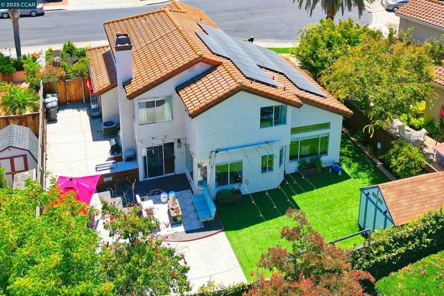 1021 Montclair Court, Livermore CA: https://media.crmls.org/mediaz/149ad494-ad3f-49cd-943d-5f89aa2bb817.jpg