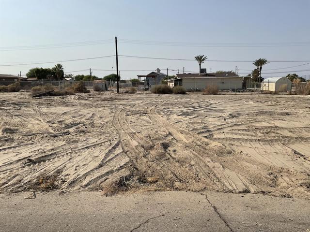 76 Desert Shores Drive, Thermal CA: https://media.crmls.org/mediaz/149ade30-a237-4971-b97b-84de354fbc7b.jpg