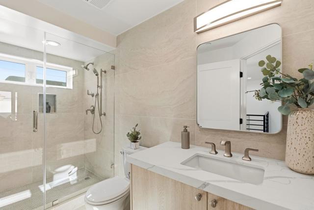 Image 29 of 59 For 212 Pacific Street