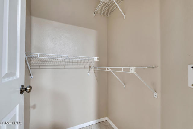 180 Windrose Drive, Newbury Park CA: https://media.crmls.org/mediaz/149bef3e-5048-469e-84fb-b786b0545d39.jpg