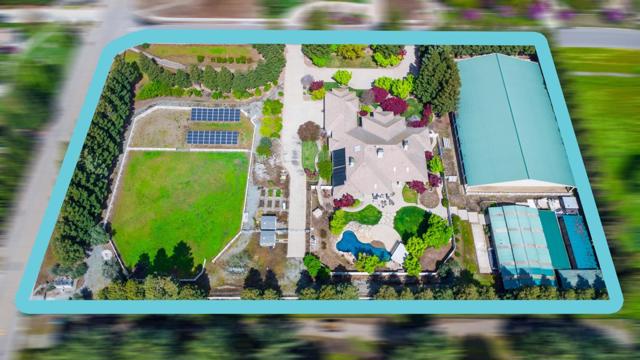 5000 Peach Blossom Lane, Oakdale CA: https://media.crmls.org/mediaz/149ce3f9-e585-44d6-9e2f-fa5ab4959f3d.jpg