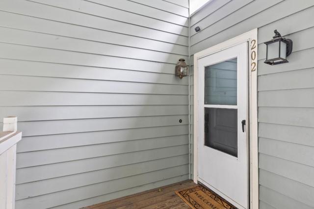 37000 Meadowbrook, Fremont CA: https://media.crmls.org/mediaz/149ce891-3cef-4348-8a3f-351643c2114c.jpg
