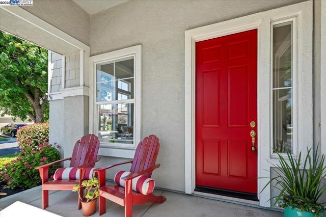 4946 Sequoia Ave, Dublin CA: https://media.crmls.org/mediaz/149dd613-6d9f-4766-94ba-2d816a1747e8.jpg