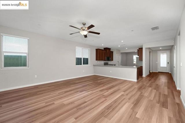 2291 Revival Lane, Rio Vista CA: https://media.crmls.org/mediaz/149de307-15b3-40e2-a4f1-0b529621e4dd.jpg