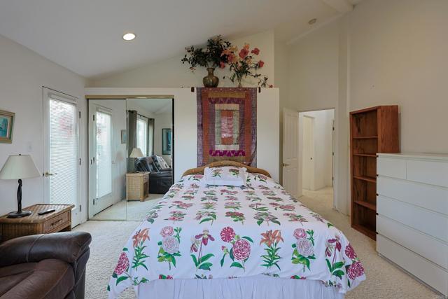 638 Margarita Ave, Coronado CA: https://media.crmls.org/mediaz/149fb8fd-afbd-4ace-9993-bbd01d70ad5c.jpg