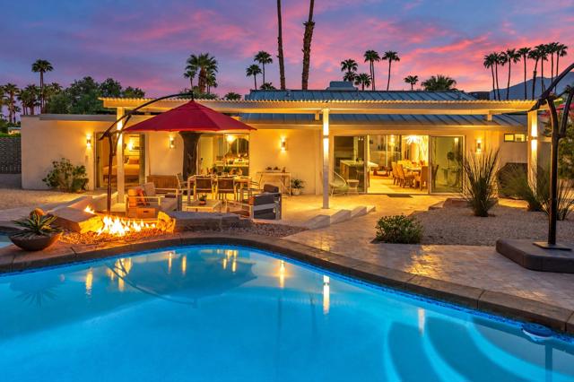 2210 E Calle Papagayo, Palm Springs, CA 92262