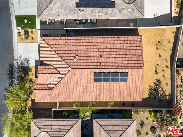 93 Cabernet, Rancho Mirage CA: https://media.crmls.org/mediaz/14a02a67-ad43-4e93-ac24-8a822559ea53.jpg