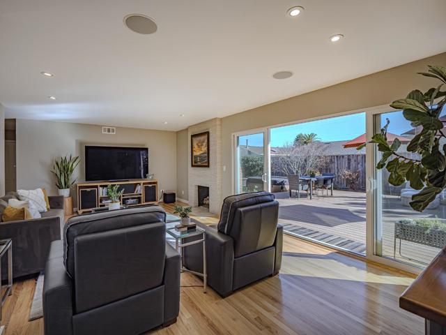 342 Cabrillo Avenue, Santa Cruz CA: https://media.crmls.org/mediaz/14a064e7-0962-4f28-85c7-af34d9f13997.jpg