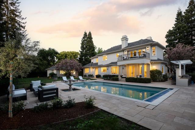 68 Almendral Avenue, Atherton CA: https://media.crmls.org/mediaz/14a108e3-ca95-4173-8eef-8567306a2a62.jpg