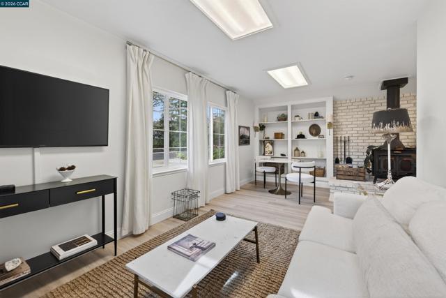 Image 29 of 41 For 1656 Foothill Park Circle