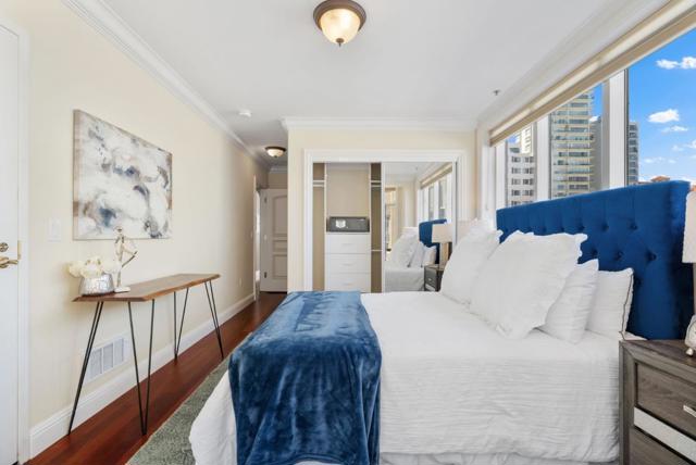 720 Stockton Street, San Francisco CA: https://media.crmls.org/mediaz/14a18f7f-dae0-4b69-9a6c-d9c0bbca2da2.jpg