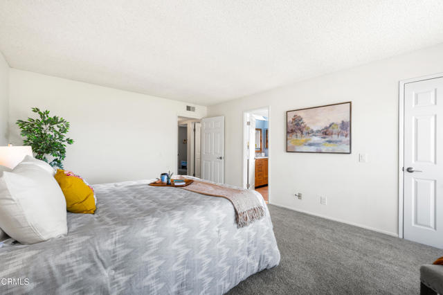 Detail Gallery Image 27 of 45 For 712 Portola Ter, Los Angeles,  CA 90042 - 3 Beds | 2/1 Baths