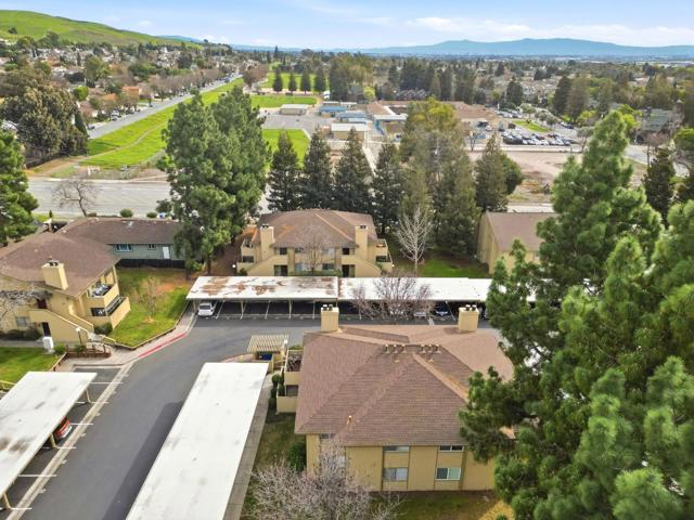 46902 Fernald, Fremont CA: https://media.crmls.org/mediaz/14a2baf6-2af6-4295-9748-8f8e4158181e.jpg