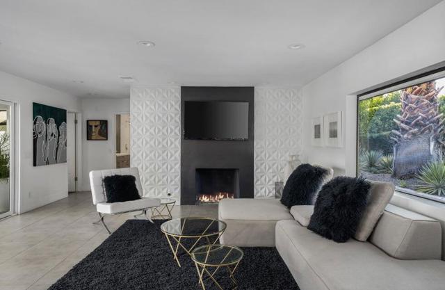 505 N Camino Real, Palm Springs CA: https://media.crmls.org/mediaz/14a2e06d-46c6-4917-8125-45e1a89c5cc5.jpg