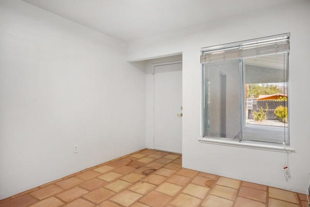 77145 Calle Durango, La Quinta CA: https://media.crmls.org/mediaz/14a314bc-9cba-46e3-8378-24d19452ccfa.jpg
