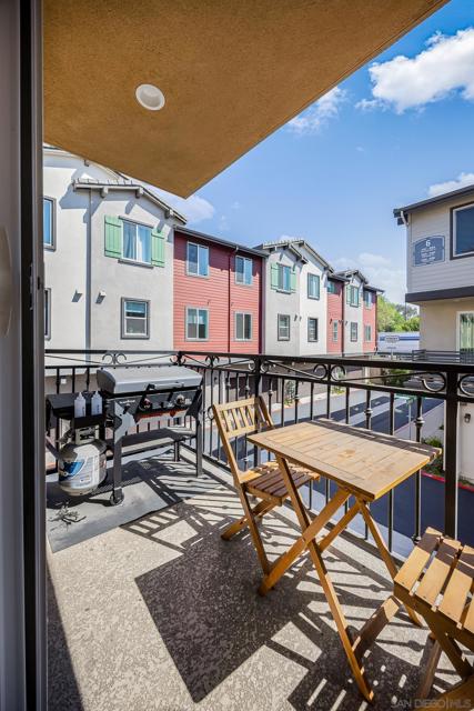 8383 Yellowstone St, Lemon Grove CA: https://media.crmls.org/mediaz/14a31e44-f406-4183-ae92-01d9da142b16.jpg