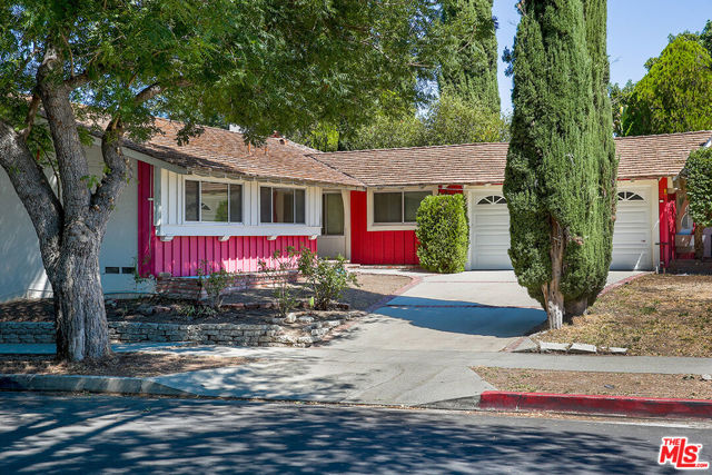 23739 Tiara Street photo 1