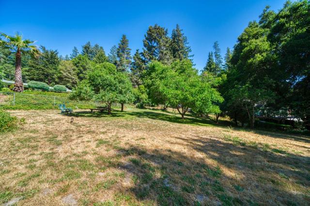 699 Felton Empire Road, Felton CA: https://media.crmls.org/mediaz/14a3eae2-cea3-4590-a0e4-f54a91ed1788.jpg