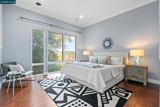 102 Barbara Rd, Orinda CA: https://media.crmls.org/mediaz/14a450db-402a-412b-9f08-6ca382a86739.jpg