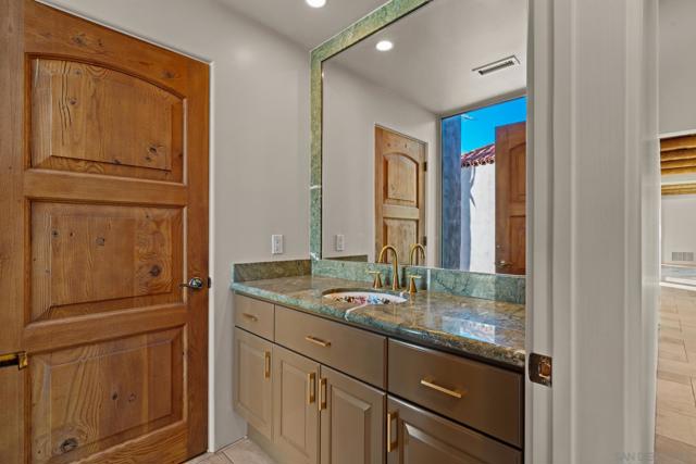 15740 Broad Oaks Rd, El Cajon, California 92021, 4 Bedrooms Bedrooms, ,4 BathroomsBathrooms,Single Family Residence,For Sale,Broad Oaks Rd,240010627SD