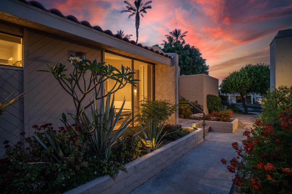 MLS #219139456DA image #2