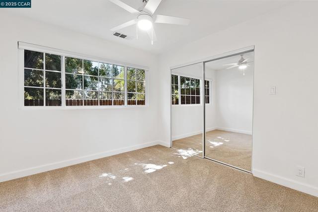 2425 Jerilynn Dr, Concord CA: https://media.crmls.org/mediaz/14a5d3aa-101a-4aec-bedf-8e4c13b23758.jpg