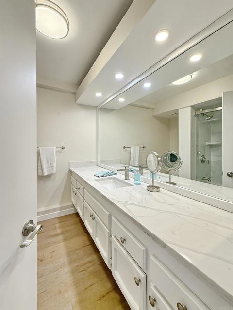 1820 Avenida del Mundo, Coronado CA: https://media.crmls.org/mediaz/14a68c49-08f6-455a-9837-97f30045737a.jpg