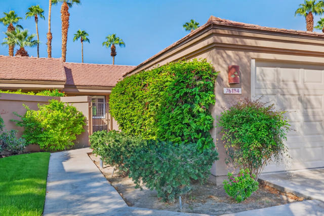 76184 Sweet Pea Way, Palm Desert, CA 92211