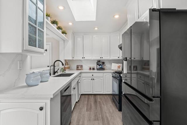 1341 Las Palmas Drive, Santa Clara CA: https://media.crmls.org/mediaz/14a81efe-b8f8-482d-85ce-1e1aa1ea1484.jpg