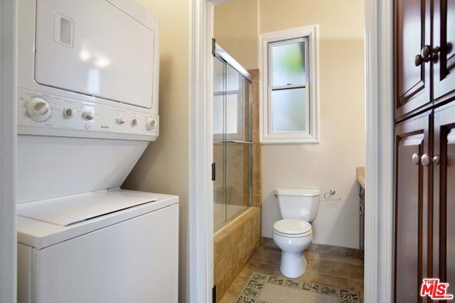 14933 Sutton Street, Sherman Oaks CA: https://media.crmls.org/mediaz/14a858be-fc50-4658-bf1f-075c531b9104.jpg