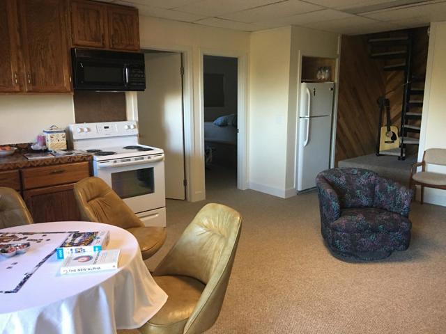 495 Summit Springs Road, Woodside CA: https://media.crmls.org/mediaz/14a88022-d57c-4bb6-ad86-044482b91c33.jpg
