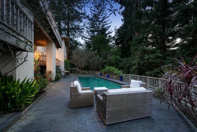 1162 Barroilhet Drive, Hillsborough CA: https://media.crmls.org/mediaz/14a8fc01-0579-4de3-bc58-565756def1ef.jpg