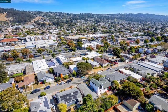 Image 26 of 31 For 1643 San Benito St